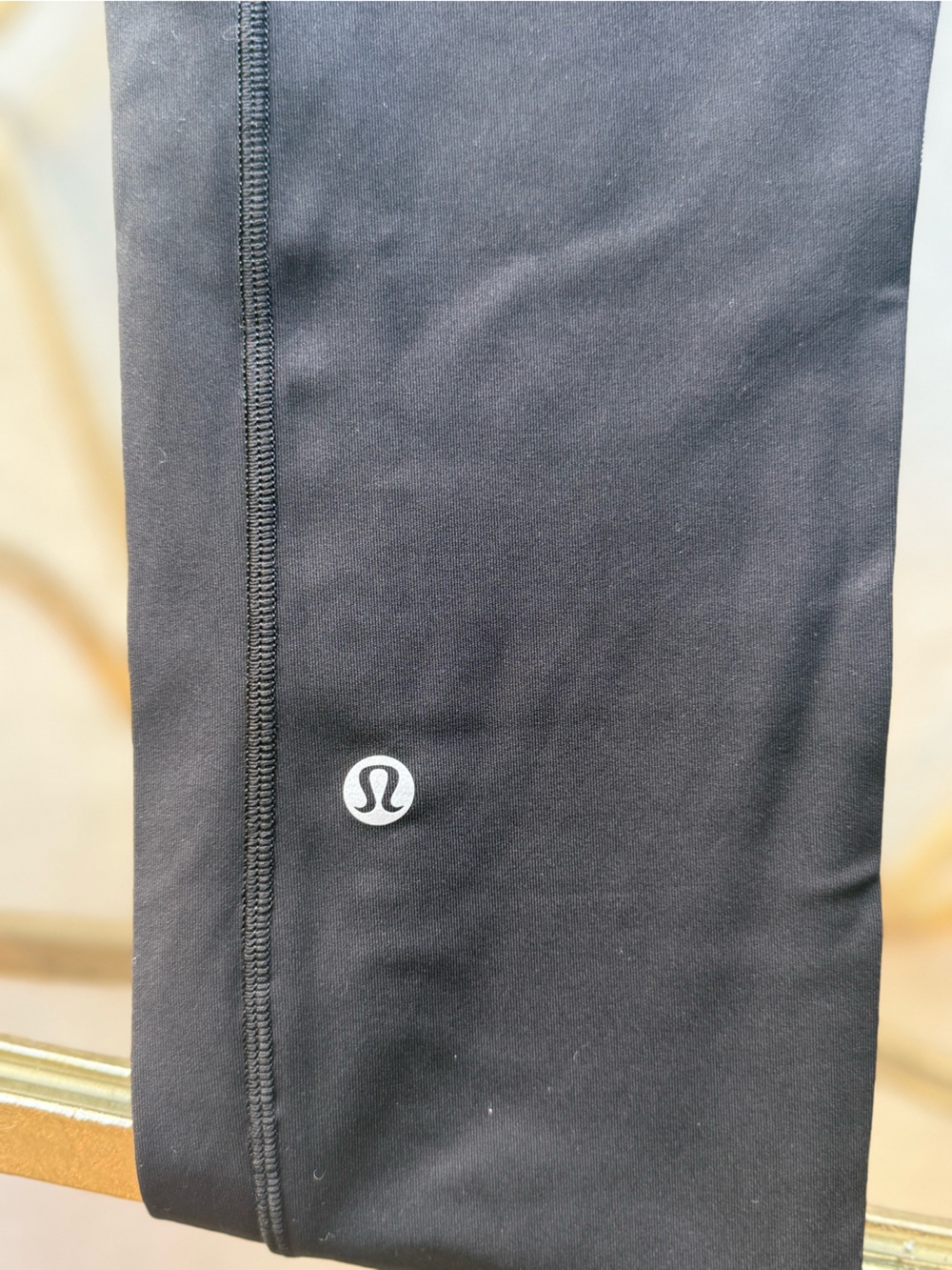 Lululemon Speed up Tight Full on Luxtreme Sz 6 MSRP $108 - Picture 10 of 10